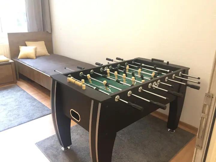 Stay And Play - Foosball And Comfort Sofia Exterior foto