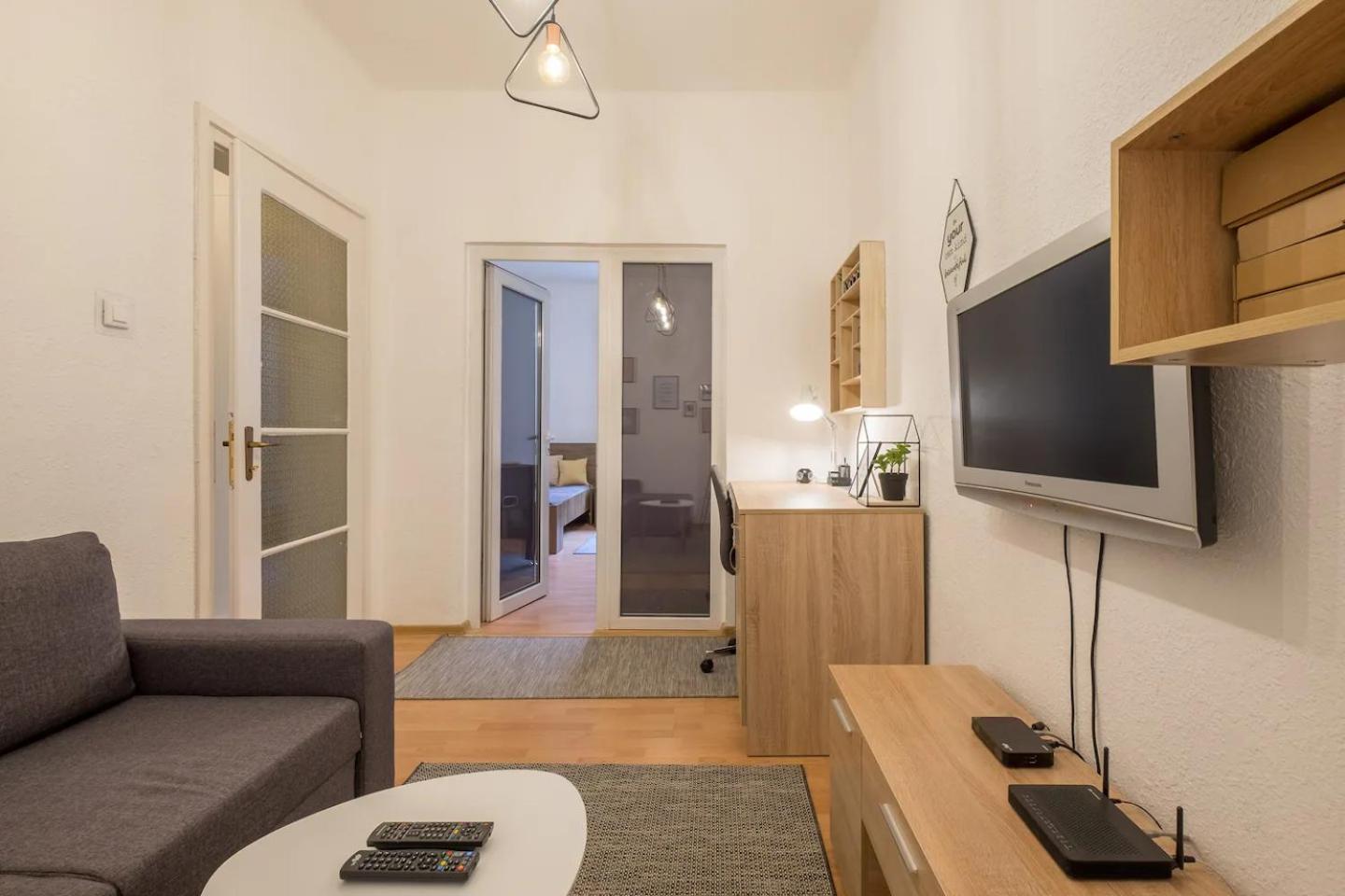Stay And Play - Foosball And Comfort Sofia Exterior foto