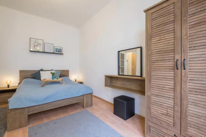 Stay And Play - Foosball And Comfort Sofia Exterior foto